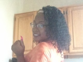 I'm A Camming Pleasing Babe And I Am A Brunette And I'm 99 Yrs Old
