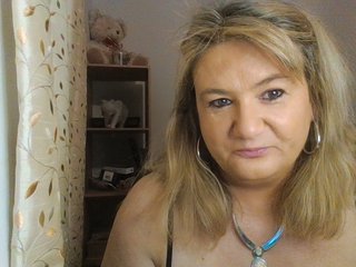A Webcam Good-looking Babe Is What I Am, My Age Is 50 Yrs Old! I Am A Brunette