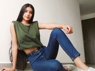 I Am A Brunette! I'm A Webcam Dreamy Sweet Thing And I'm 22 Years Of Age