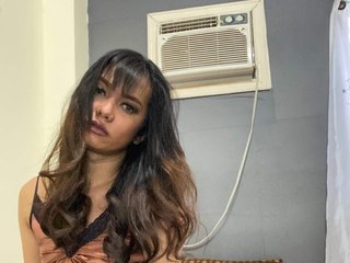I Am From Quezon City! I'm A Live Chat Engaging Transvestite And I Am A Brunette