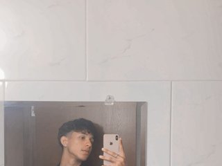 I Am A Brunette, At BongaCams People Call Me Maxel-linz