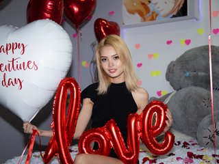 At BongaCams People Call Me Miyakimmi7! I'm 21 Years Old! I'm A Camming Cute Chick