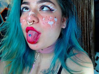 I'm 19, I Live In Cali, I'm A Live Chat Luscious Sweet Thing