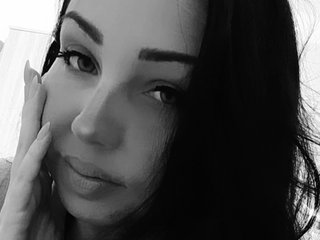 I'm 25 Yrs Old And I Am A Brunette! I Am From London