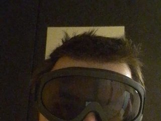 I Am A Brunette, My Name Is MaCeTP1989