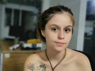 21 Is My Age! A Camwhoring Delightful Bimbo Is What I Am And I Am A Redhead