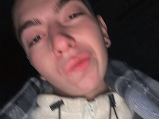 I'm 20 Years Of Age, Los-angeles Is Where I Live