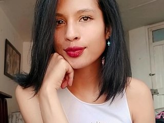 I Am A Brunette And I'm A Sex Webcam Attractive Female