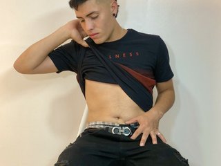 I Am A Brunette, 19 Is My Age! At BongaCams I'm Named Matt-Sullivan