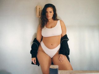 I'm A Sex Chat Good-looking Lady And 30 Is My Age