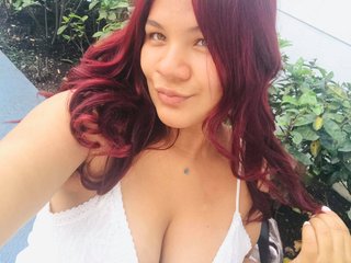 I Am A Redhead And I'm 25 Yrs Old And I'm A Webcam Engaging Lady