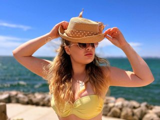 At BongaCams I'm Named Hulinganka! A Sex Chat Charming Babe Is What I Am