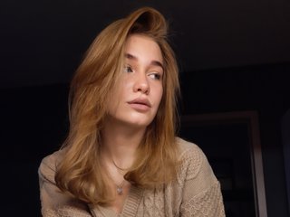 I'm A Webcam Horny Babe! I Am A Redhead! I Am Named SandraLewiz