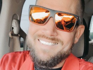 I'm 36, I Am A Brunette
