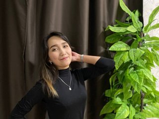 Marseille Is Where I Come From! My Name Is ValerieWhitee! I Am A Brunette