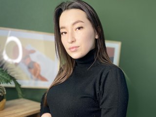 I Am Named OlimpiaBelini And My Age Is 18 Yrs Old And I'm A Live Chat Luscious Female