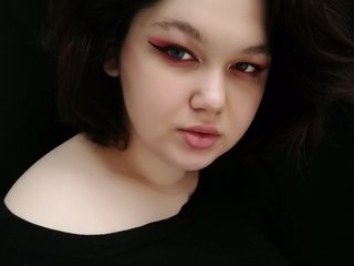 A Live Cam Stunning Babe Is What I Am! I Am A Brunette, I'm 19