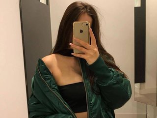 I Am A Brunette, A Camming Suave Sweet Thing Is What I Am! My Age Is 30 Years Old