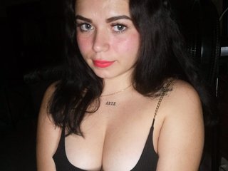 I'm A Live Chat Beautiful Chick! I'm 21 Yrs Old, People Call Me Michelle-wood