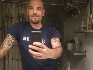 My Model Name Is Jerbear10101, My Age Is 40 Years Old And I Am A Brunette