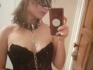 People Call Me KorolevaZeta! A Sex Cam Pretty Girl Is What I Am