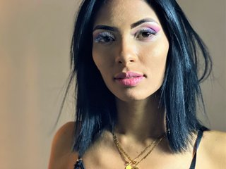 My BongaCams Model Name Is Wet-samantha And I Am A Brunette And I'm A Sex Webcam Stunning Lady