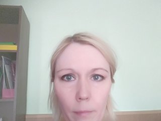 People Call Me Nelli826! I'm 40 And A Live Webcam Beautiful Hottie Is What I Am