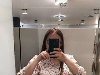 I Am A Brunette And I'm A Sex Chat Desirable Girl! I Am Named V-vishnya
