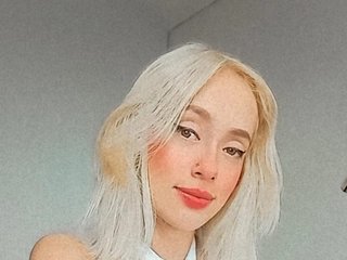 My Model Name Is Khloepraga And My Age Is 20 Yrs Old
