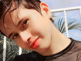 I Come From Colombia And My BongaCams Model Name Is -nohaa- And I'm 22 Years Of Age