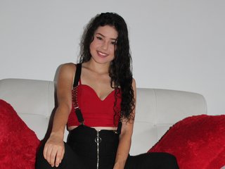 I Am A Brunette And I Come From Medellin! I'm 20 Years Old