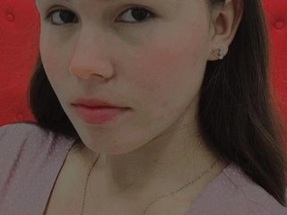 I'm 19 Yrs Old And I Am A Brunette And People Call Me Bebangela16