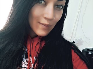 A Cam Charming Chick Is What I Am, My Model Name Is ScarlettVilli! 19 Is My Age