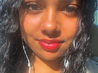 A Sex Cam Alluring Chick Is What I Am! I'm 32 Years Old And At BongaCams People Call Me Missmanifess