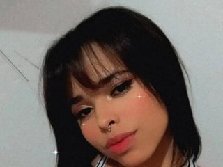 I Am A Brunette! I'm 18 And A Camwhoring Alluring Girl Is What I Am