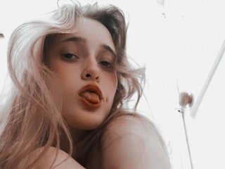 I Am A Brunette And At BongaCams People Call Me Pklklp
