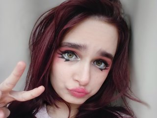 A Webcam Cute Bimbo Is What I Am, I Am A Blonde