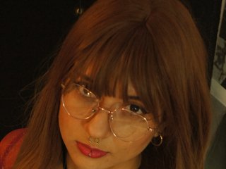 I Am A Brunette, I'm A Sex Chat Cute Girl! People Call Me LieselBelmont