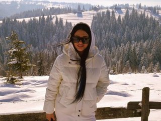 A Camming Sexy Gal Is What I Am, My Age Is 27 Yrs Old