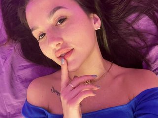 My Age Is 18 Yrs Old! I'm A Camming Dreamy Lady! I Come From Warsaw