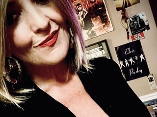 I Am A Blonde, I'm A Cam Charming Lady And At BongaCams I'm Named LucysLove
