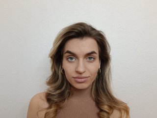 I'm 18 Years Of Age! At BongaCams People Call Me CandysHoney