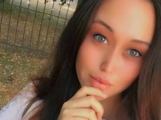 At BongaCams People Call Me Brightraisin And I'm A Camming Beautiful Bimbo! I Am A Brunette
