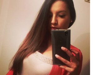 I'm A Cam Pretty Sweet Thing And I Am A Brunette