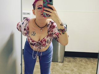 I'm A Live Chat Sexy Lady, 27 Is My Age