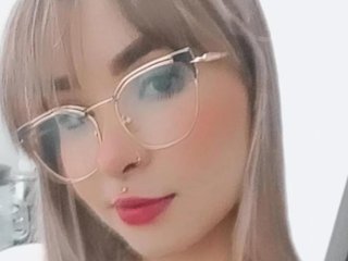 A Sex Chat Dreamy Hottie Is What I Am! I Am A Blonde! 27 Is My Age