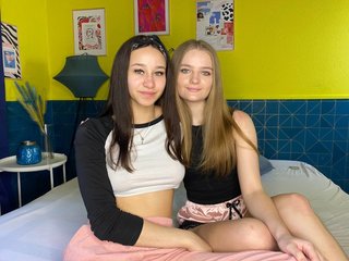 We Are A Sex Chat Stunning 2some! Our Age Is 19 Years Old, Krakow Is Where We Live