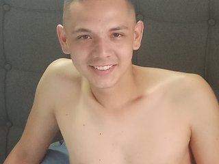 My Model Name Is Jairgranados And I Am A Brunette