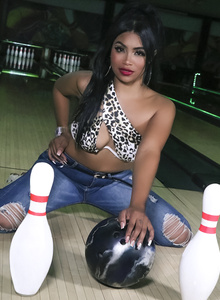 Bowling Day