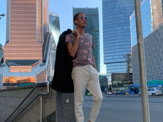 I Come From Havana And I'm 28 Yrs Old
